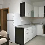 Διαμέρισμα With Parking Space Bilo, - 12870 *