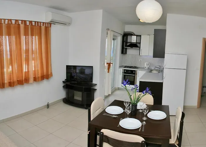 Appartement With Parking Space Bilo, - 12870 *